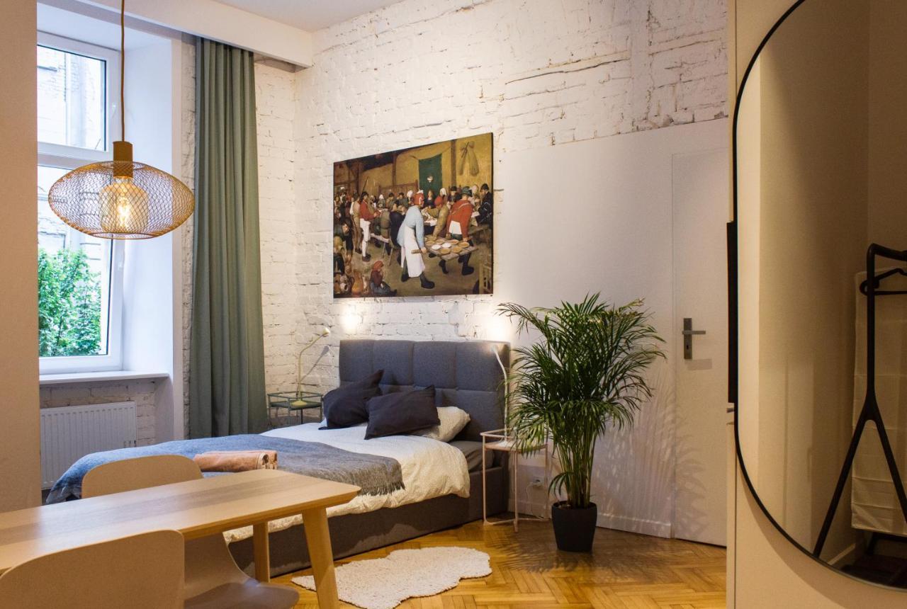Sympatyczne Z Palma Areka / A With Areka Palm Tree Apartment *